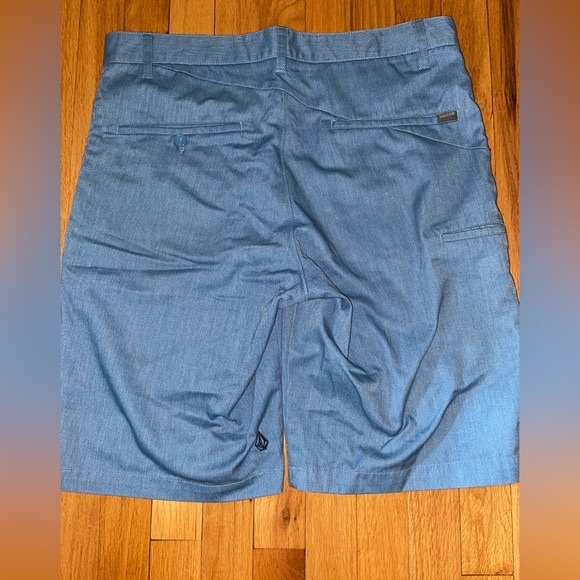Volcom Surf ‘N Turf Frickin Dry Chino Short Size 31 - Picture 2 of 4